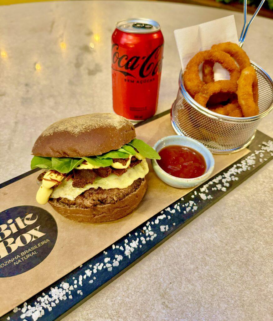 Aussie Burger, uma das opções disponíveis no hotel INNSIDE da Rede Meliá